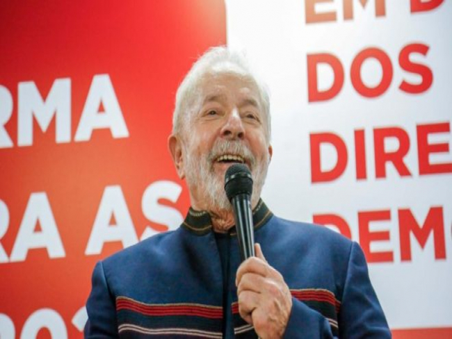 Lula pede voto para ex guerrilheiro nas eleições presidenciais da Colômbia