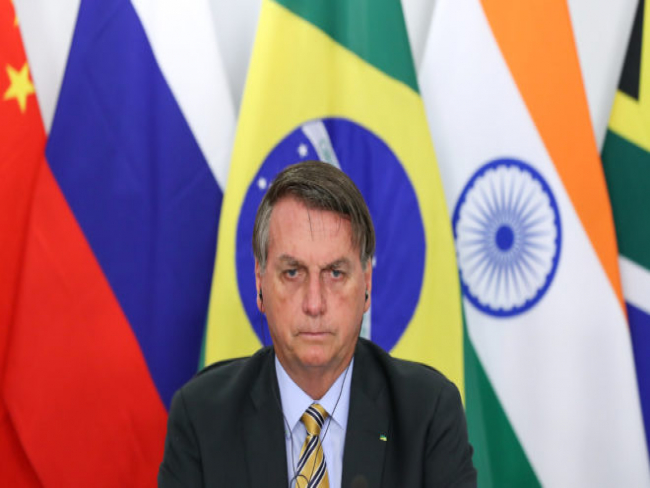 Brics: Bolsonaro agradece Putin durante cúpula do bloco