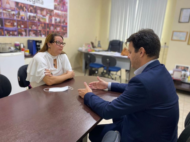 Ellis Regina debate questão do ponto eletrônico dos servidores do município   Rondoniaovivo.com