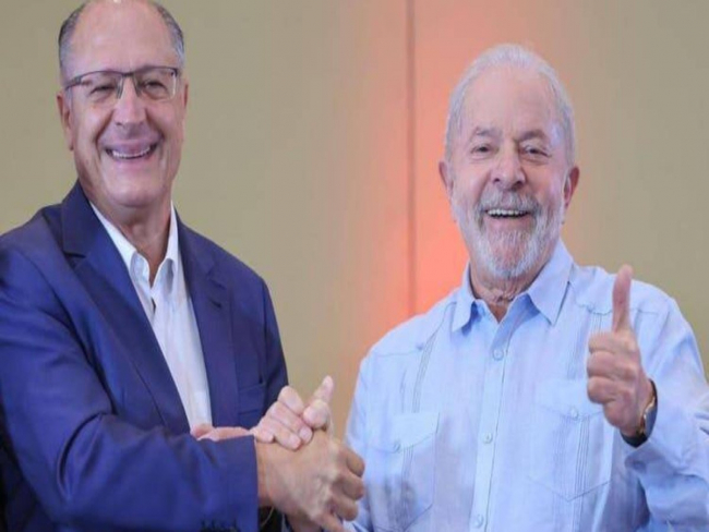 Em jantar com empresários, Lula e Alckmin se comprometem com parceria
