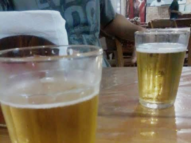 NO BAR: Sargento da PM é acusado de agredir mulher que jogou cerveja em seu rosto   Rondoniaovivo.com