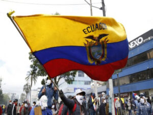 Parlamento do Equador convoca sessão para debater impeachment de Lasso