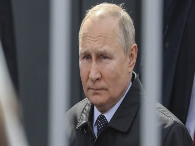 Putin diz que Rússia está redirecionando o comércio para o Brics