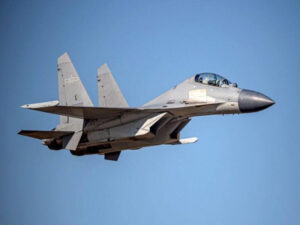 Taiwan envia jets para conter 29 caças chineses que sobrevoam a costa