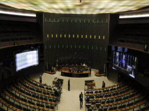 Vetos de Bolsonaro: Congresso adia sessão pela terceira vez em um mês