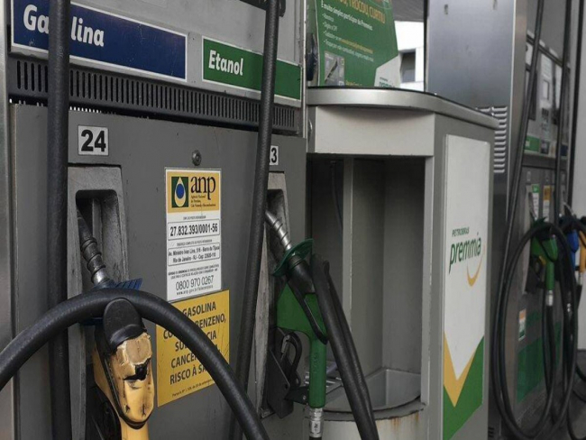 ANP muda regra de estoque de combustíveis para evitar falta de diesel