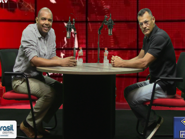 CONEXÃO RONDONIAOVIVO: Escritor Simon Oliveira conversa sobre produção literária em Rondônia   Rondoniaovivo.com