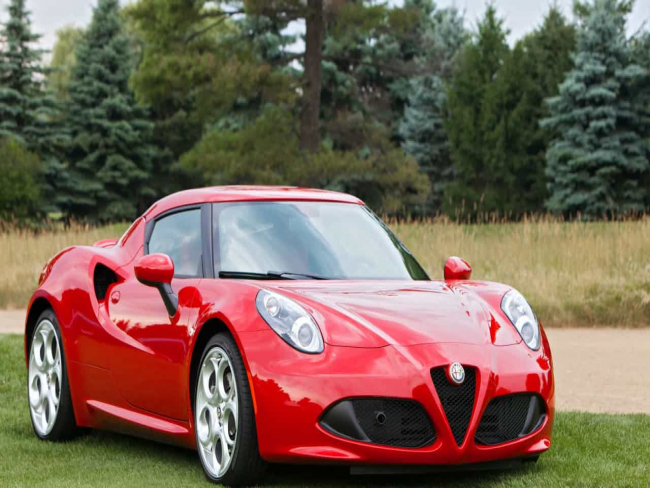 Supercarro da Alfa Romeo inspirado na F1 esperado em 2023