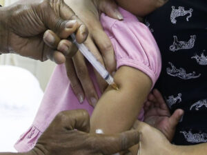 Vacina inativada da pólio faz 10 anos nos postos com baixa adesão