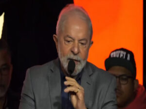 Eleições 2022: voz de Lula é motivo de preocupação da campanha