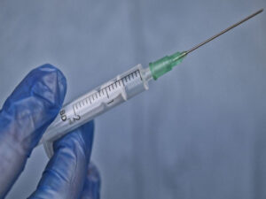 Em Ouro Preto, ministro fala de imunização contra varíola dos macacos