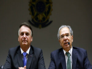 Ex ministros de Bolsonaro ficaram