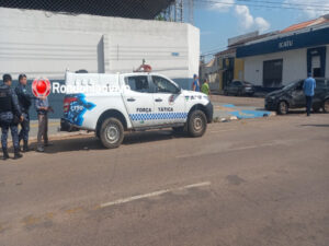 INCONFORMADO: Despachante sai de audiência, tenta matar enfermeira e capota carro   Rondoniaovivo.com