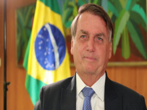 Partido de Bolsonaro infla números do Auxílio Brasil em documento