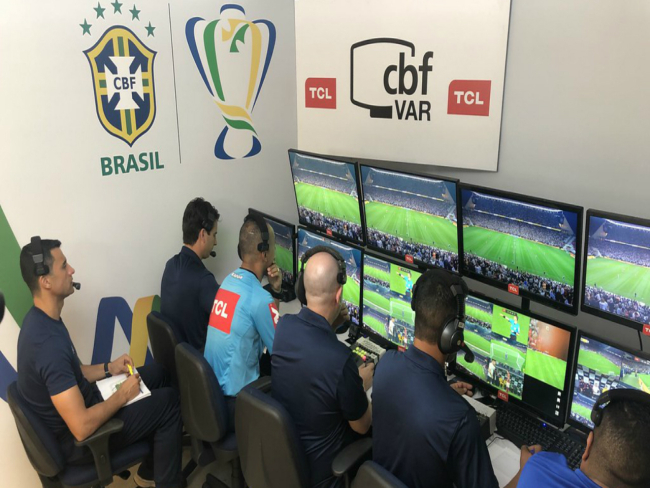 POLÊMICA: Rondoniaovivo quer saber se você é a favor ou contra o VAR no futebol   Rondoniaovivo.com