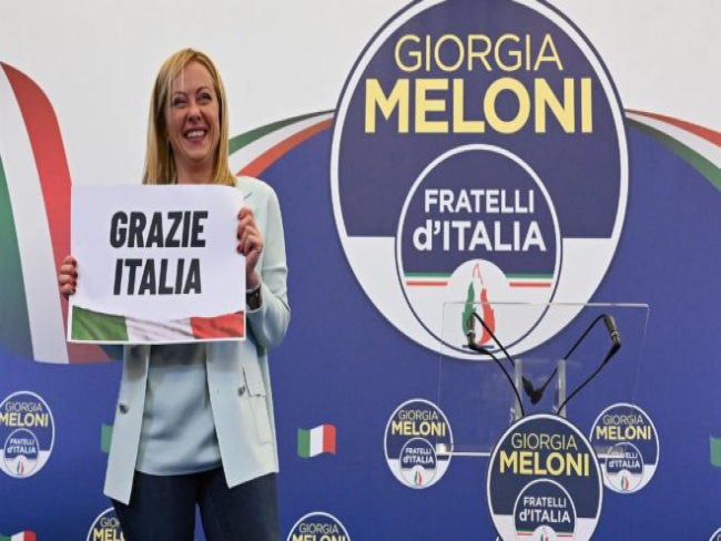 A conservadora Giorgia Meloni toma posse como nova primeira ministra da Itália