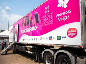 Outubro Rosa: Shopping Fiesta realiza mutirão de mamografia