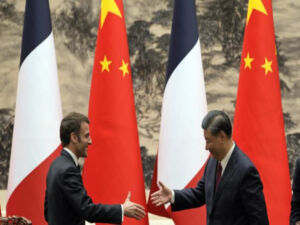 Xi desconversa ao ser cobrado por Macron e Von der Leyen sobre paz na Ucrânia: “Difícil de resolver”