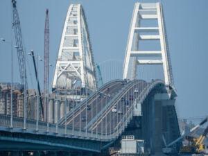 Crimeia: Ucrânia assume autoria de ataque a ponte que deixou 2 mortos