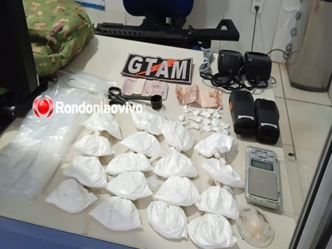 ZONA LESTE: Trio é flagrado com quase quatro quilos de cocaína em boca de fumo    Rondoniaovivo.com