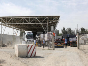 Mais 17 camiões com ajuda humanitária passam por Rafah para Gaza