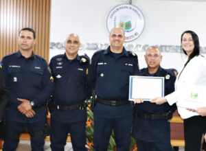 Poder Legislativo homenageia Policiais Militares com a Moção de Aplausos