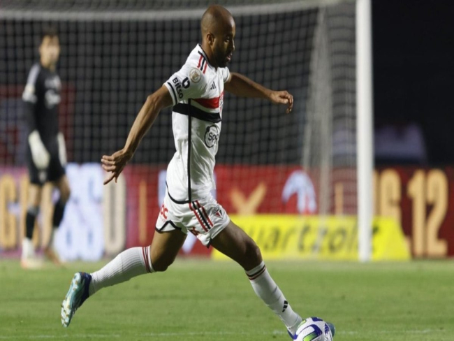 Lucas tem lesão grave descartada, mas é dúvida para duelo com Flamengo