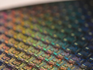 Samsung planeja desconto em chips de 2 nm para competir com TSMC