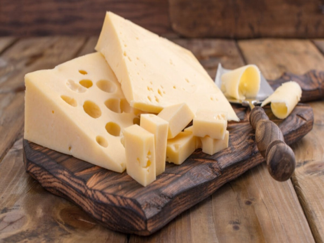 3 tipos de queijos para harmonizar com vinhos