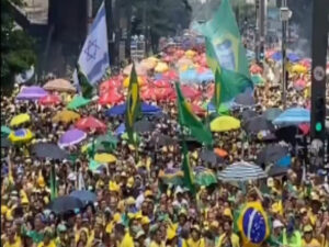 Ato bolsonarista na Avenida Paulista teve 185 mil presentes, diz USP