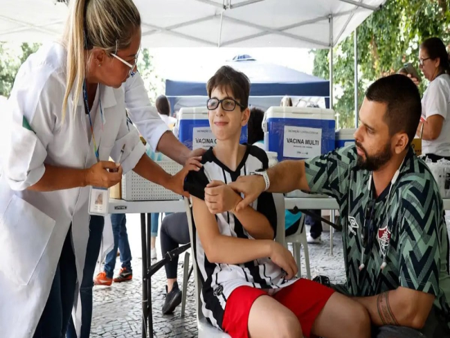 Quaest: 26% dos brasileiros não pretendem tomar vacina contra a dengue