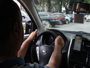 Regulamentação para motoristas de app: entenda PL que Lula assina hoje