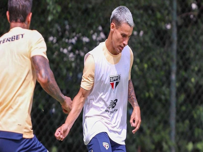 São Paulo tem retorno de trio importante aos treinamentos