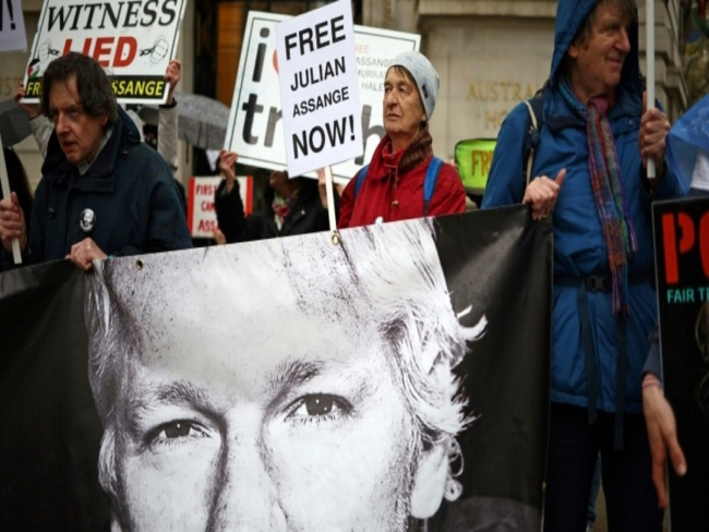 Esposa de Assange considera as declarações de Biden um