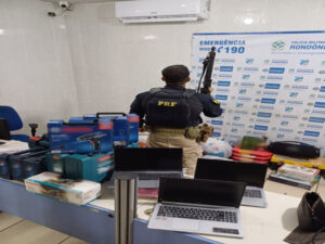 PRF intercepta veículo e prende grupo suspeito de furto qualificado em Ji Paraná/RO — Polícia Rodoviária Federal