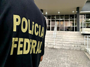 PF cumpre mandado de busca e apreensão para apurar suposto crime de peculato em Rondônia — Polícia Federal