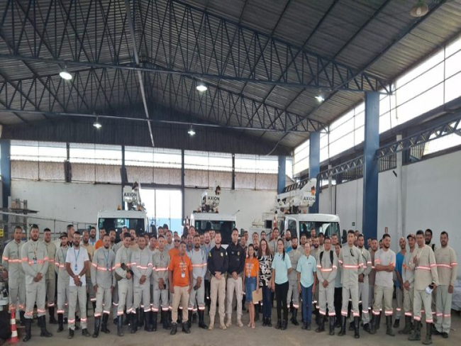Em Ji Paraná/RO, o Grupo de Educação para o Trânsito realiza Palestra Educativa — Polícia Rodoviária Federal