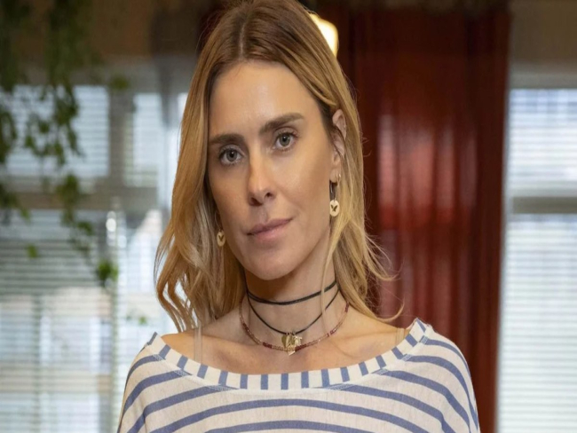 Carolina Dieckmmann revela motivo para mudança de nome