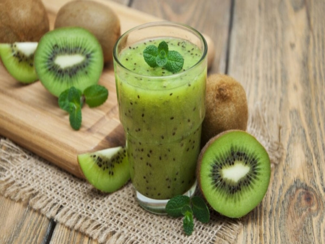 5 sucos caseiros detox para o verão