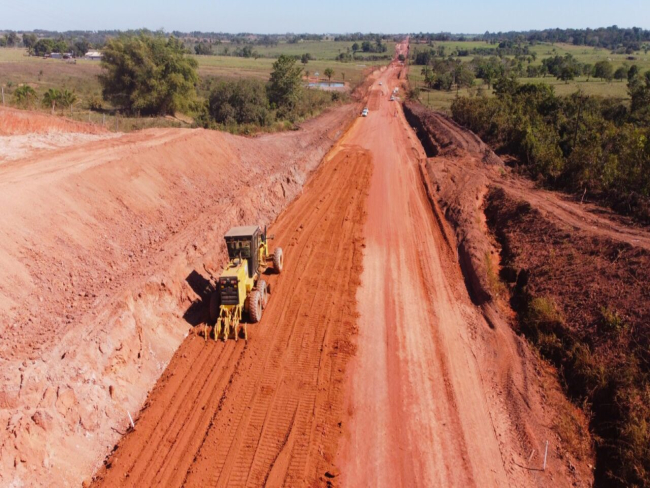 Estradas, Transportes, Serviços Públicos   Rodovia 133, conhecida como estrada do calcário, tem melhorias em 10 quilômetros de estrada em Espigão   Governo do Estado de Rondônia     		Governo do Estado de Rondônia