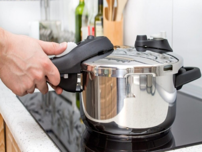 Panela de pressão: dicas de uso e manutenção para evitar riscos
