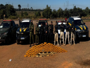 PRF prende dupla por tráfico de drogas após perseguição na BR 364, em Porto Velho — Polícia Rodoviária Federal