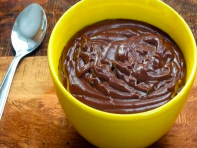 Descubra como fazer brigadeiro no micro ondas, rápido e fácil