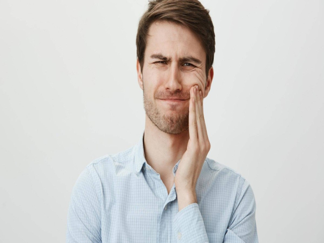 Dor de dente insuportável: quando o nervo está exposto