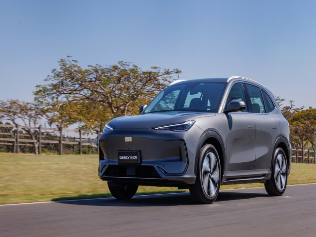 Geely inicia vendas do SUV elétrico EX5