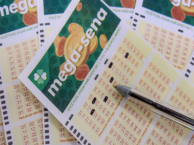 Mega Sena sorteia prêmio de R$ 40 milhões; confira dezenas