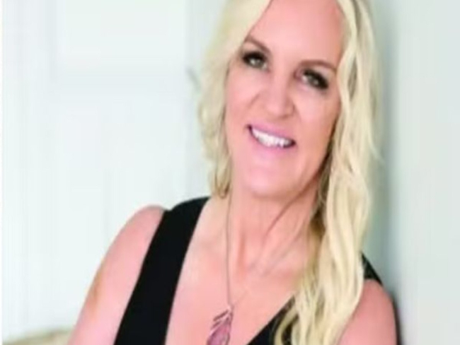 Mulher escapa de seita polígama e recomeça vida