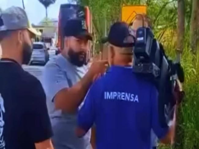 Discussão entre banda e imprensa causa tumulto em Cariacica