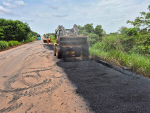 Estradas, Transportes, Serviços Públicos   Governo de RO inicia manutenção na pavimentação asfáltica na RO 010 entre Rolim de Moura e Nova Brasilândia d’Oeste   Governo do Estado de Rondônia     		Governo do Estado de Rondônia