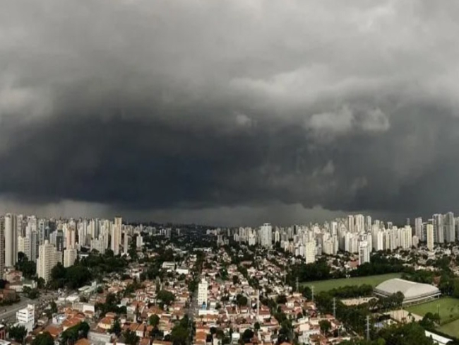 Previsão: temporais atingem boa parte do país nesta segunda (20)